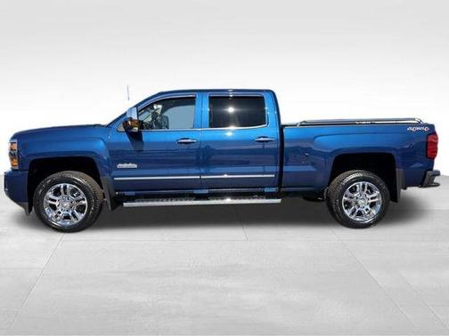 Deep Ocean Blue Metallic 2016 Chevrolet Silverado 2500 High Country