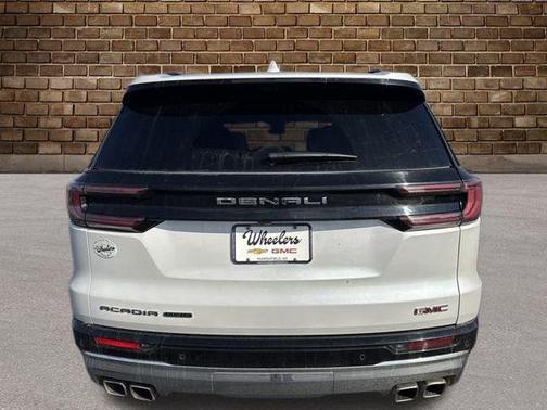 2024 GMC Acadia Denali