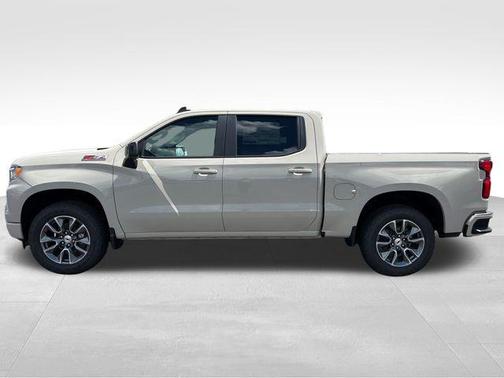 White Sands 2026 Chevrolet Silverado 1500 RST