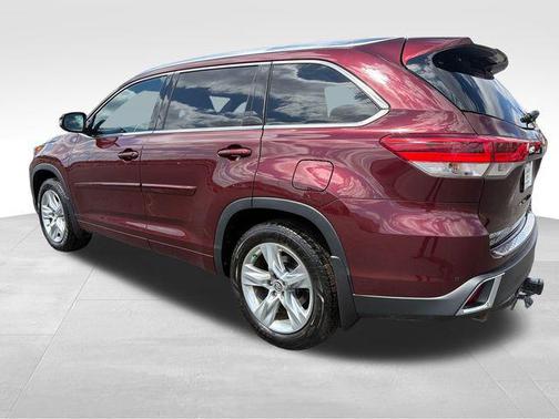 Ooh La La Rouge Mica 2019 Toyota Highlander Limited