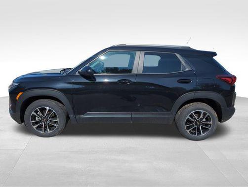 Mosaic Black Metallic 2024 Chevrolet Trailblazer LT