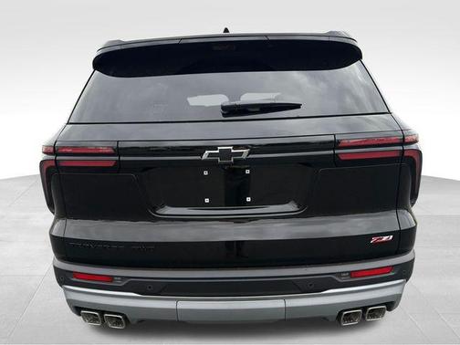 Mosaic Black Metallic 2026 Chevrolet Traverse AWD Z71