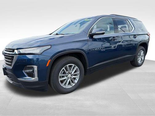 Northsky Blue Metallic 2023 Chevrolet Traverse LT Cloth