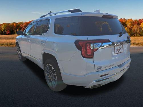 2020 GMC Acadia Denali