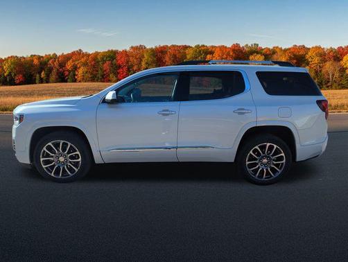 2020 GMC Acadia Denali