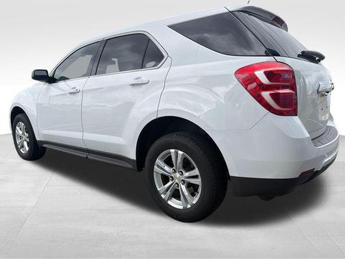 Summit White 2016 Chevrolet Equinox LS