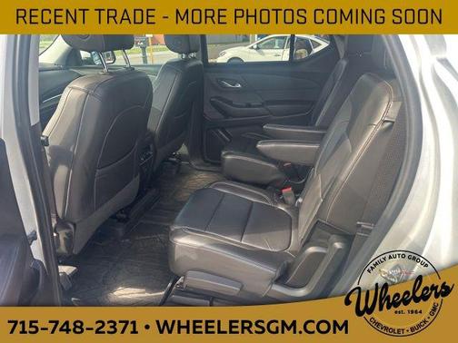 Silver Ice Metallic 2021 Chevrolet Traverse LT Leather