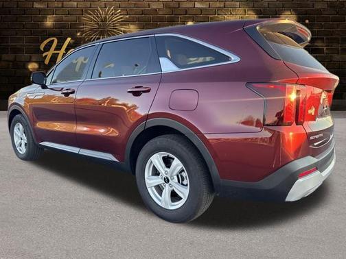 2025 Kia Sorento LX