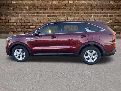 2025 Kia Sorento LX