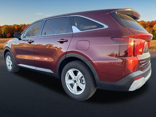 2025 Kia Sorento LX