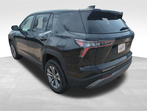 Mosaic Black Metallic 2026 Chevrolet Equinox 1LT