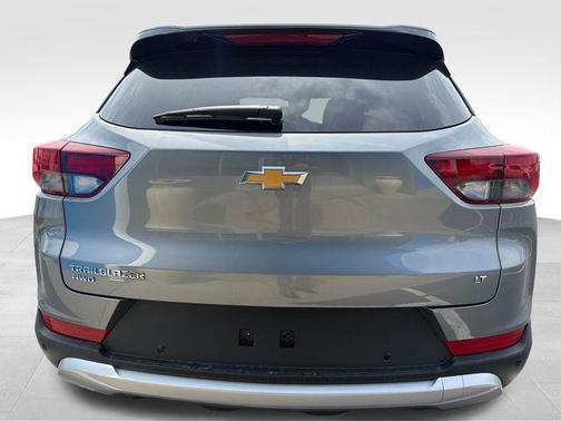 Sterling Gray Metallic 2026 Chevrolet Trailblazer LT