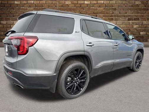 2022 GMC Acadia SLT