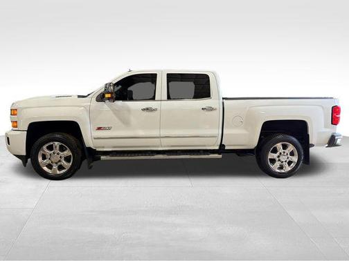 Summit White 2019 Chevrolet Silverado 2500 LTZ