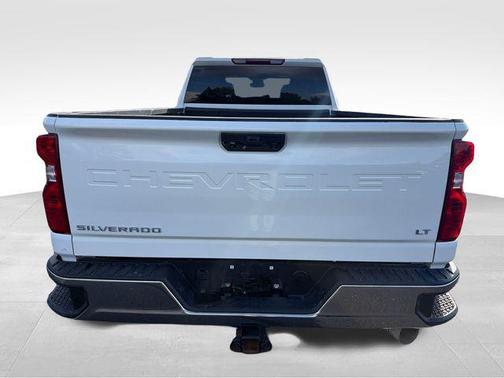 Summit White 2025 Chevrolet Silverado 2500 LT