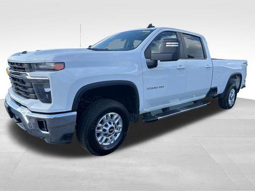 Summit White 2025 Chevrolet Silverado 2500 LT