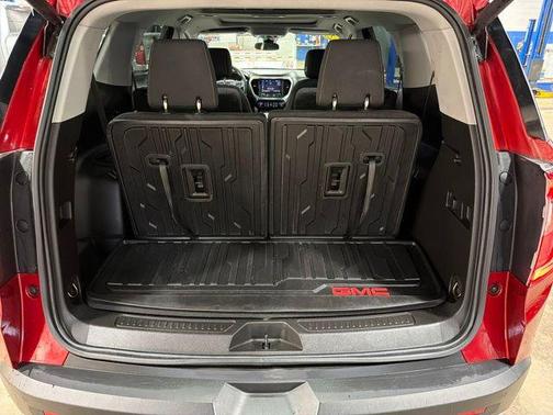 Volcanic Red Tintcoat 2023 GMC Acadia AWD SLE