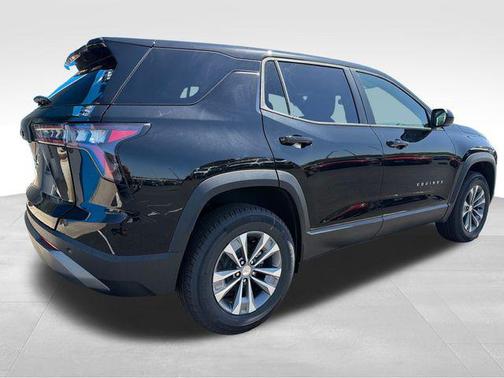 Mosaic Black Metallic 2026 Chevrolet Equinox 1LT