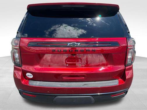 Radiant Red Tintcoat 2024 Chevrolet Suburban 4WD Z71