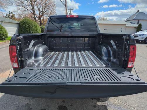 Granite Crystal Metallic Clearcoat 2023 RAM 1500 Classic SLT