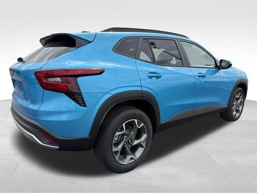 Marina Blue Metallic 2026 Chevrolet Trax LT