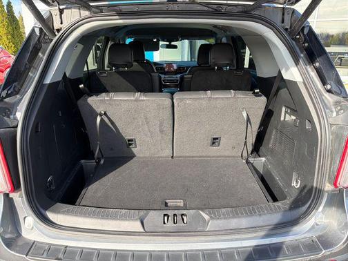 Carbonized Gray Metallic 2024 Ford Explorer XLT