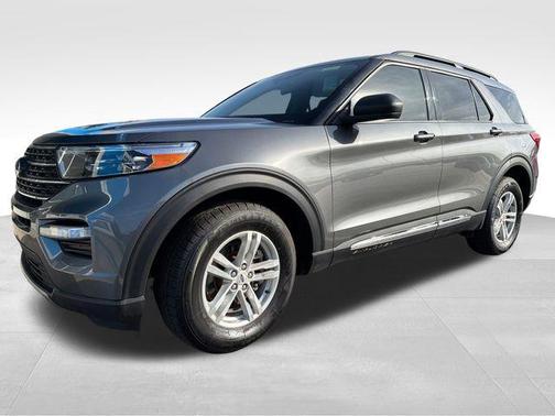 Carbonized Gray Metallic 2024 Ford Explorer XLT
