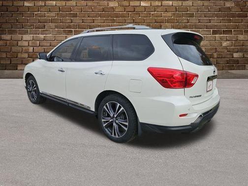 2018 Nissan Pathfinder Platinum
