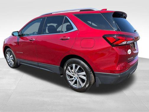 Radiant Red Tintcoat 2023 Chevrolet Equinox Premier w/1LZ