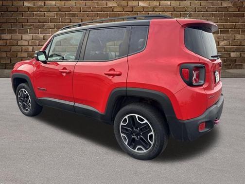 2017 Jeep Renegade Trailhawk