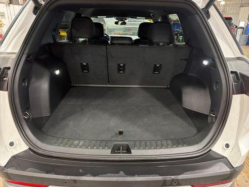 Summit White 2026 Chevrolet Equinox 1LT