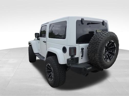 Bright White Clearcoat 2017 Jeep Wrangler Sahara
