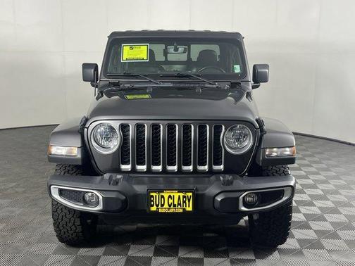 2022 Jeep Gladiator Overland