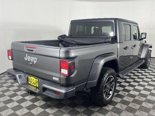 2022 Jeep Gladiator Overland