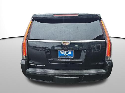 2018 Cadillac Escalade Luxury