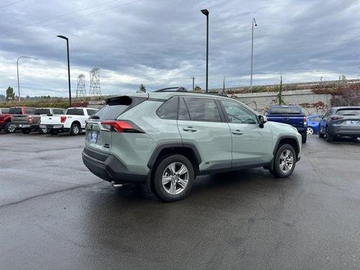 2023 Toyota RAV4 Hybrid XLE