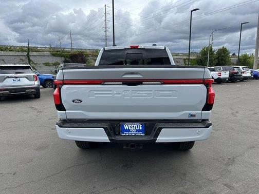 2025 Ford F-150 Lightning LARIAT