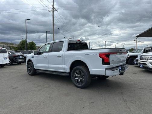 2025 Ford F-150 Lightning LARIAT