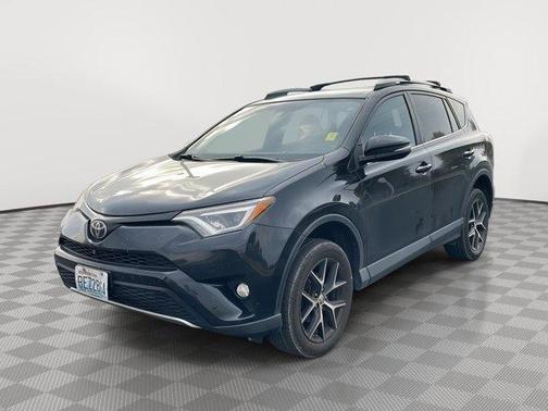2017 Toyota RAV4 SE