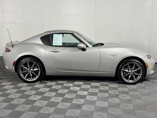 2022 Mazda MX-5 Miata RF Grand Touring