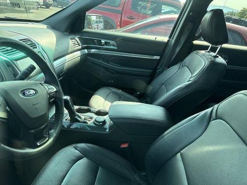 2019 Ford Explorer sport