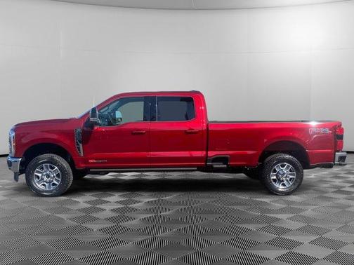2025 Ford F-350 Lariat Super Duty
