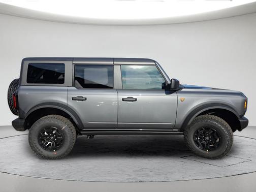 Gray 2026 Ford Bronco Badlands