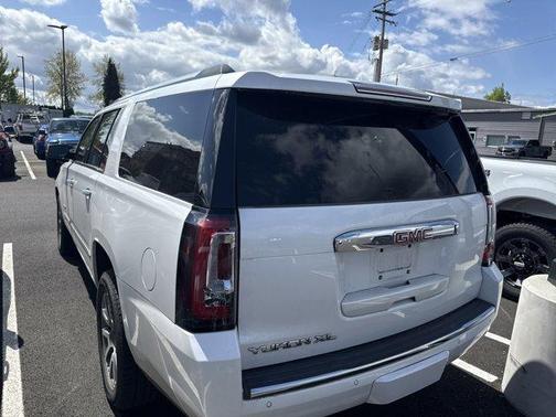 2017 GMC Yukon XL Denali