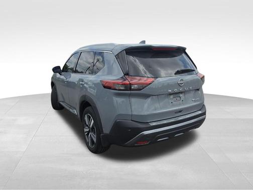 Boulder Gray Pearl 2023 Nissan Rogue SL