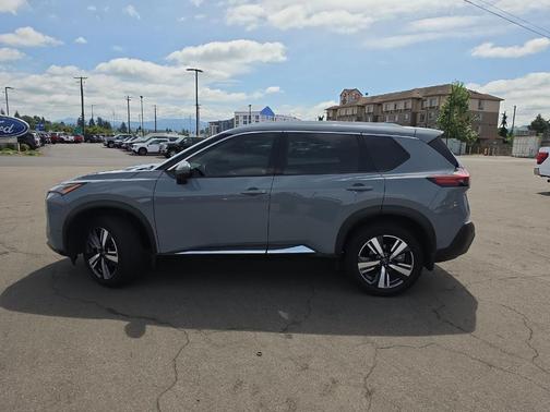 Boulder Gray Pearl 2023 Nissan Rogue SL