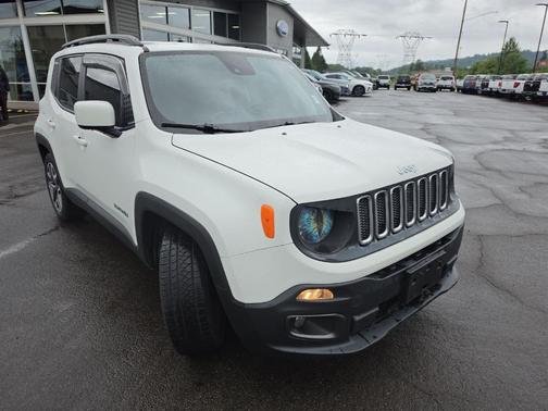 Alpine White 2018 Jeep Renegade Latitude