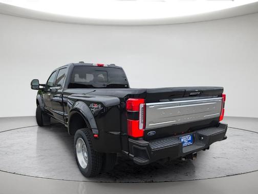 Agate Black Metallic 2023 Ford F-450 Platinum