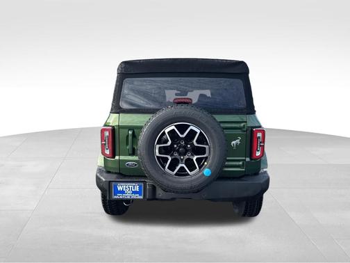 Green 2025 Ford Bronco Outer Banks