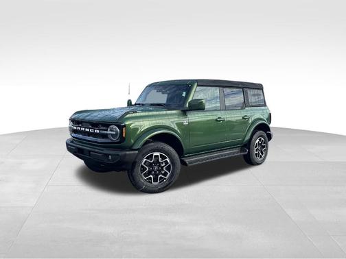 Green 2025 Ford Bronco Outer Banks